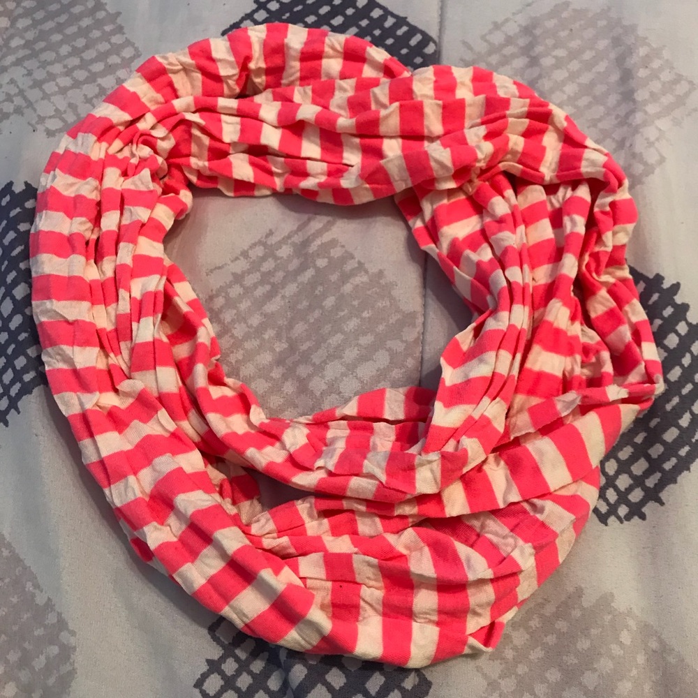 Infinity scarf